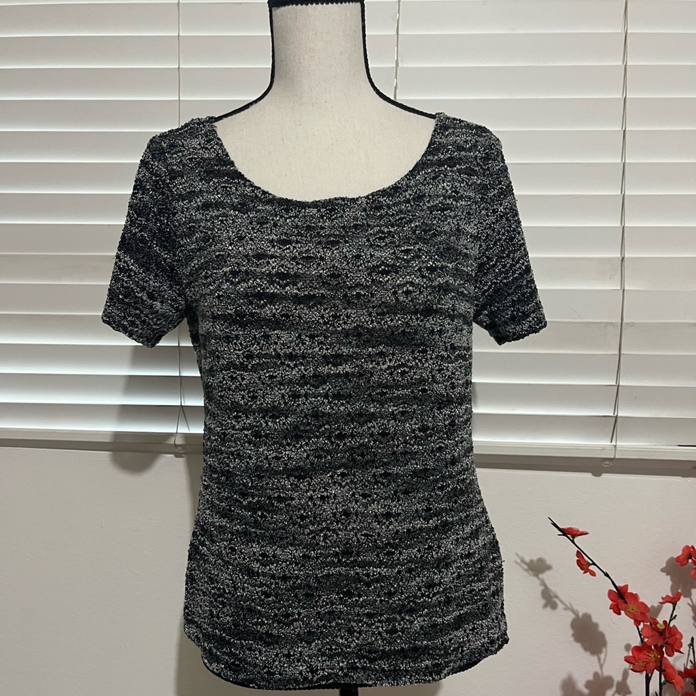 Classic Black & Gray Short-Sleeve Knit Top